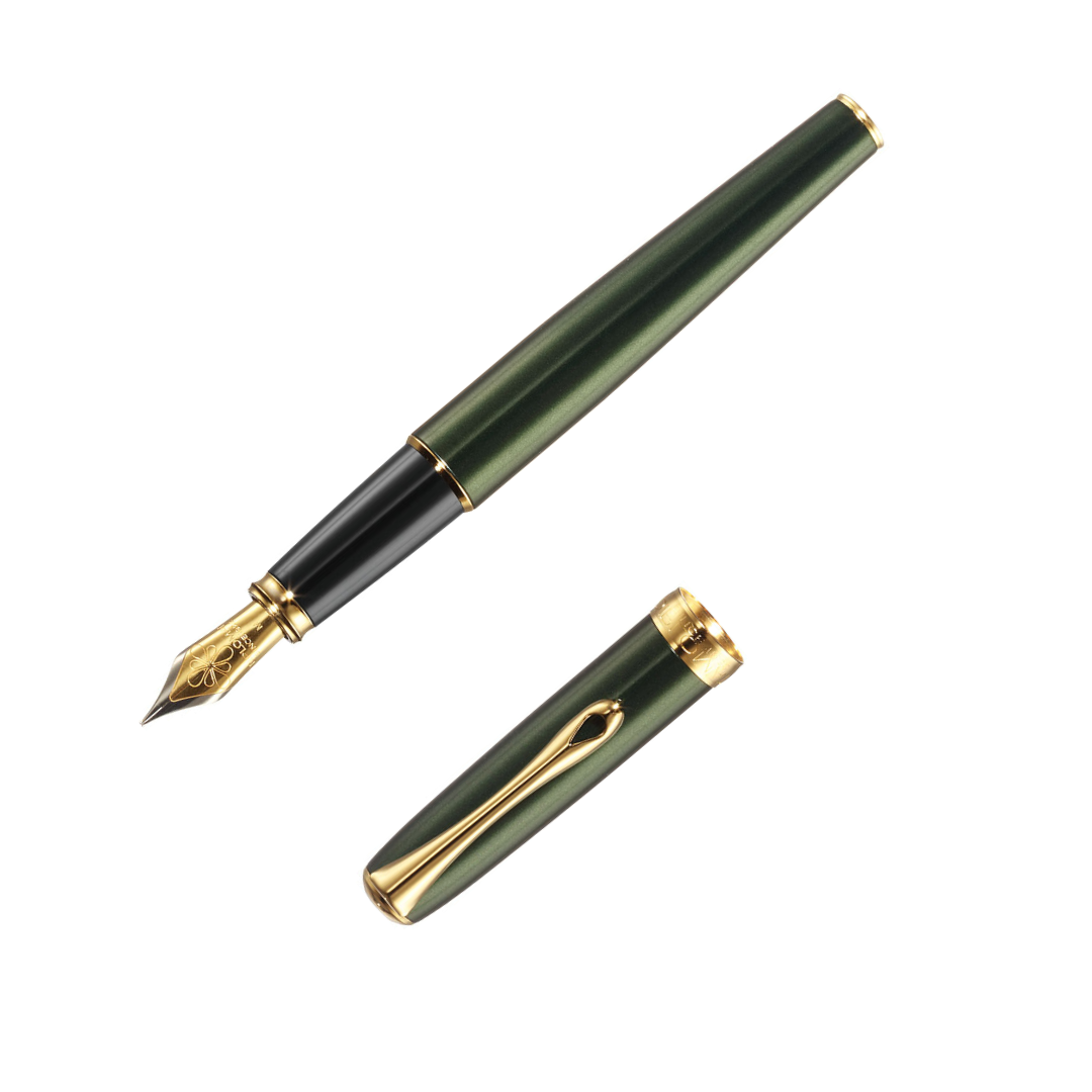 Excellence A² Fountain Pen - Gold Trim