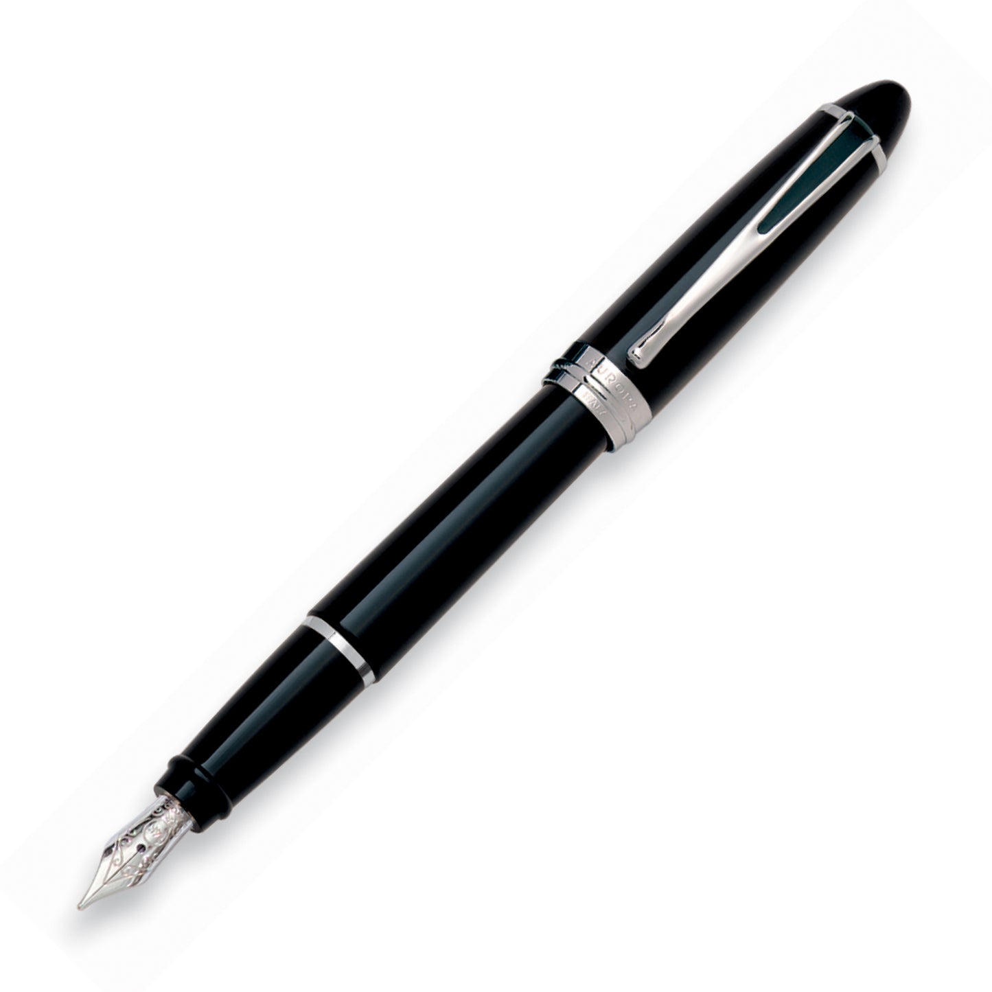 Ipsilon Deluxe Fountain Pen