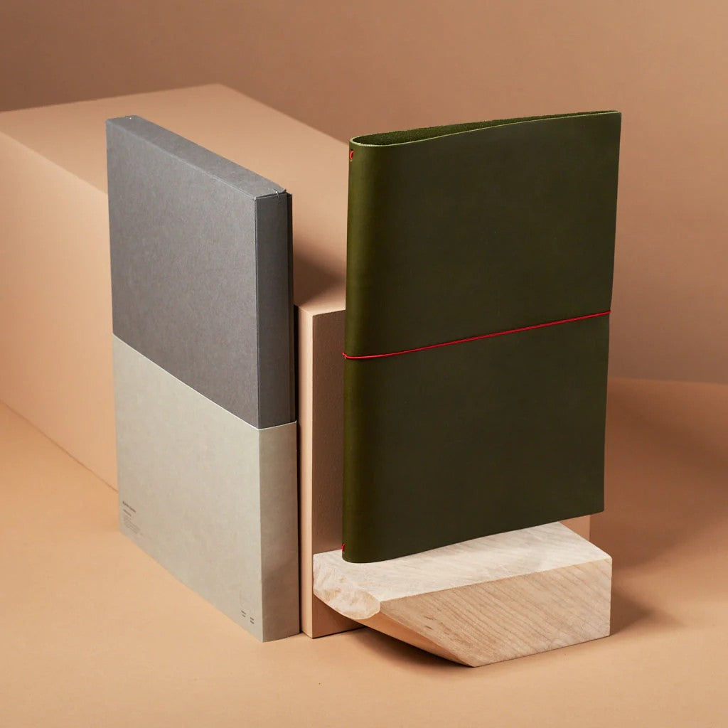 Grand Voyageur Leather Journal