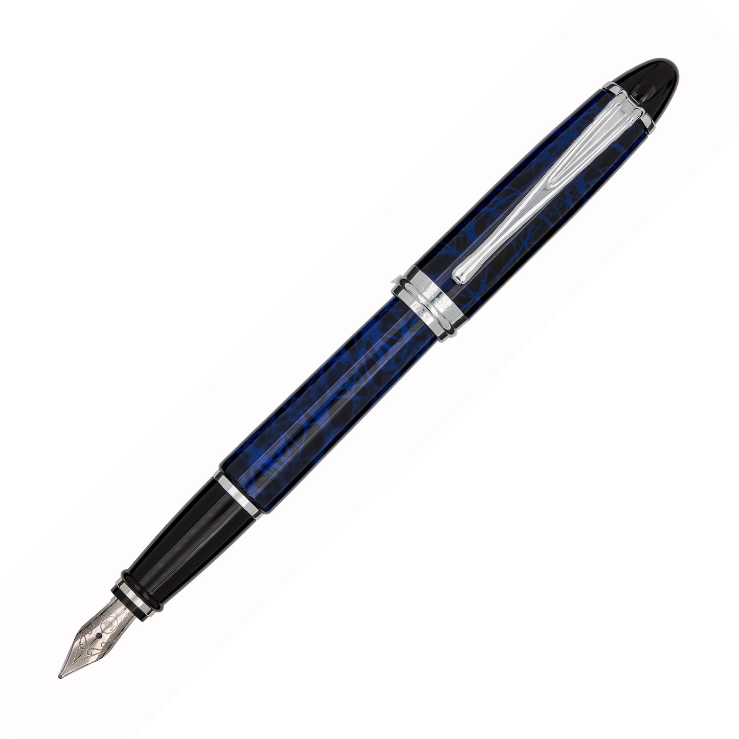 Ipsilon Lacquer Fountain Pen